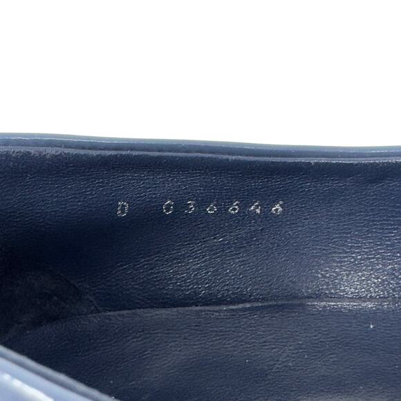 CHANEL Turnlock Quilted Loafers CC Logo Navy Blue Patent Leather Flats Shoe EU40 - Picture 6 of 11